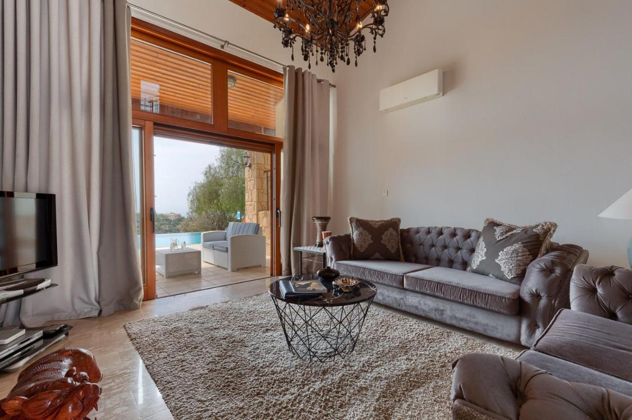 Aphrodite Hills Holiday Residences Superior Villas 3 Bedroom Superior Villa - 0095 *