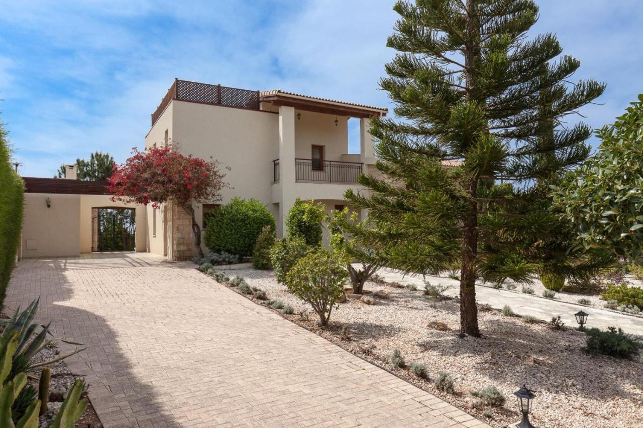 Villa Aphrodite Hills Holiday Residences Superior Villas 3 Bedroom Superior Villa - 0095 *