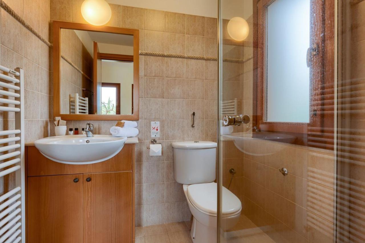 Aphrodite Hills Holiday Residences Superior Villas 3 Bedroom Superior Villa - 0095 Villa